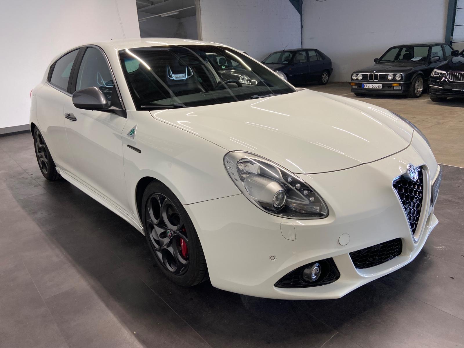 ALFA ROMEO GIULIETTA QUADRIFOGLIO VERDE - 241 ch BVA - TOIT OUVRANT - GPS - RADAR AV/AR - CLIMATISATION BI-ZONE
