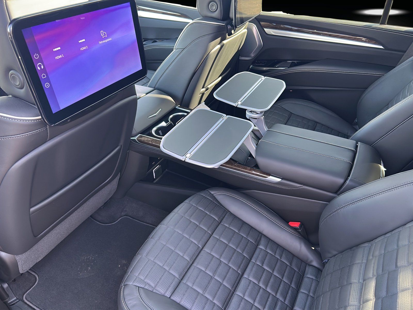 Fahrzeugabbildung Cadillac Escalade ESV MY 25 FACELIFT/EXECUTIVE SITZ/LANG