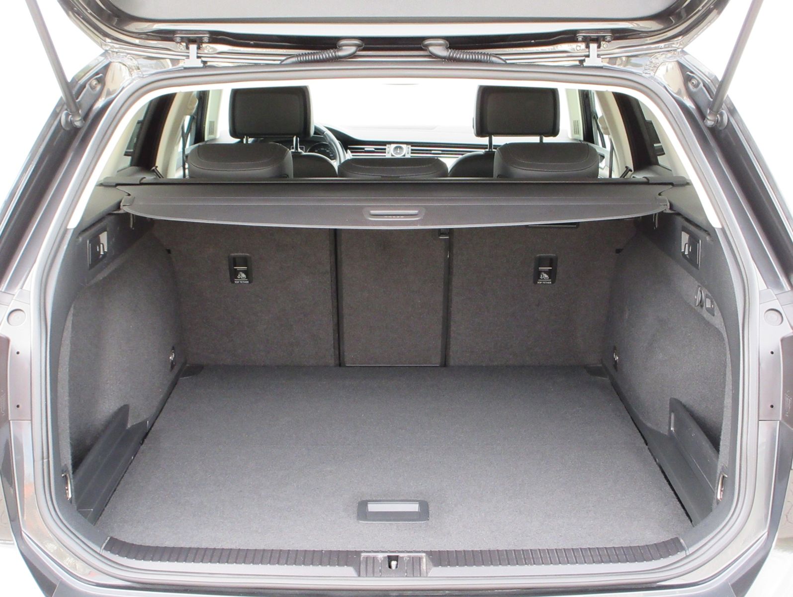Passat Variant 2.0 TDI DSG Highline AHK/LED/NAVI