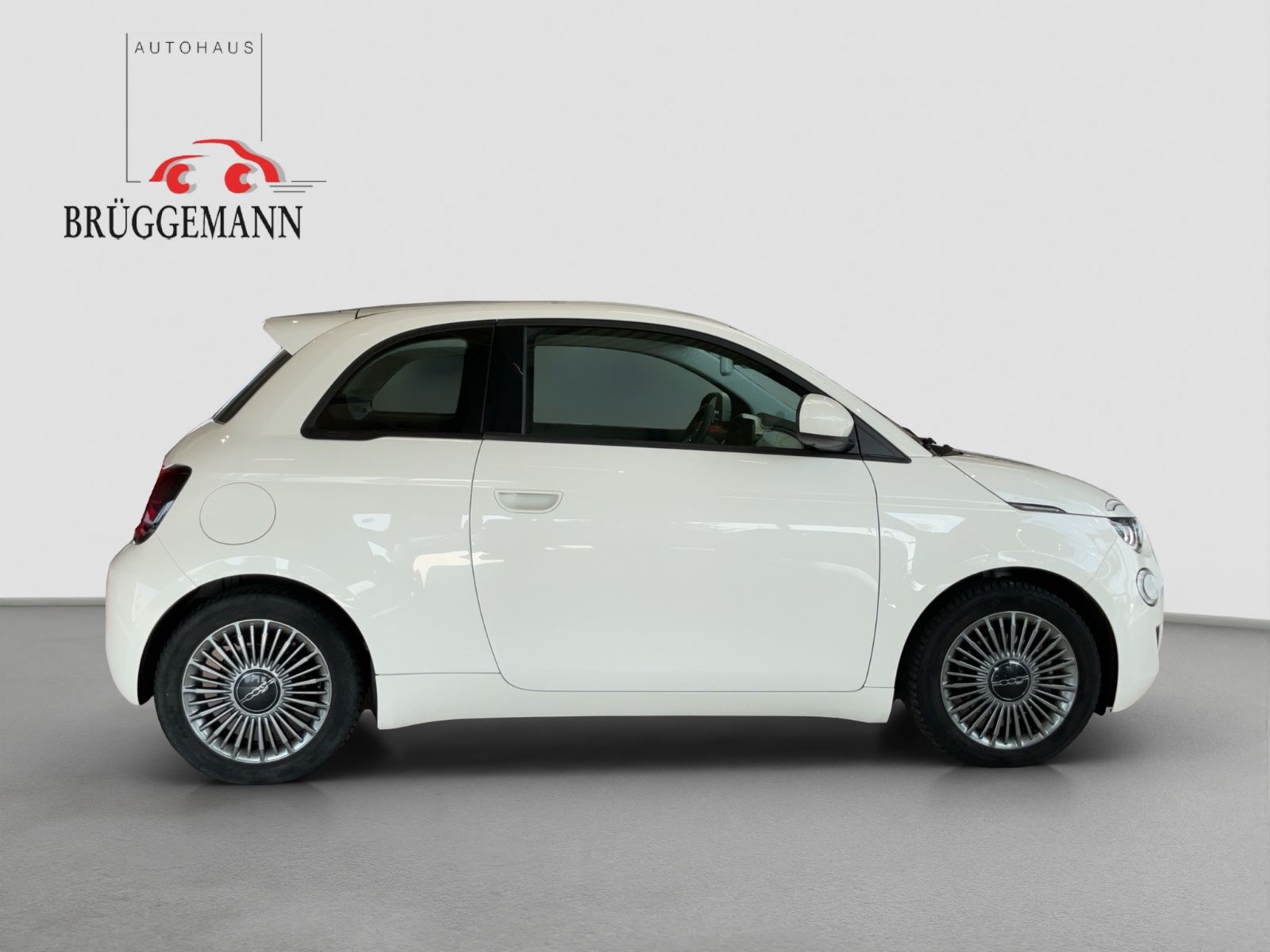 Fahrzeugabbildung Fiat 500e Icon + Kamera, LED, Winterpaket