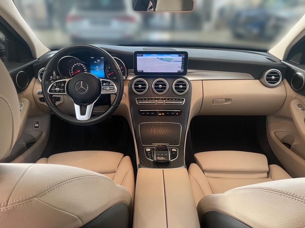 Fahrzeugabbildung Mercedes-Benz C 300 T Avantg. Night ACC Pano 360° Airmatic LED