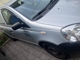 Toyota Yaris Executive 1,3-l-VVT-i Executive - Toyota Yaris: Executive
