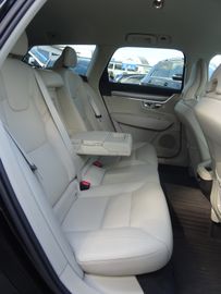Volvo V90 - 11