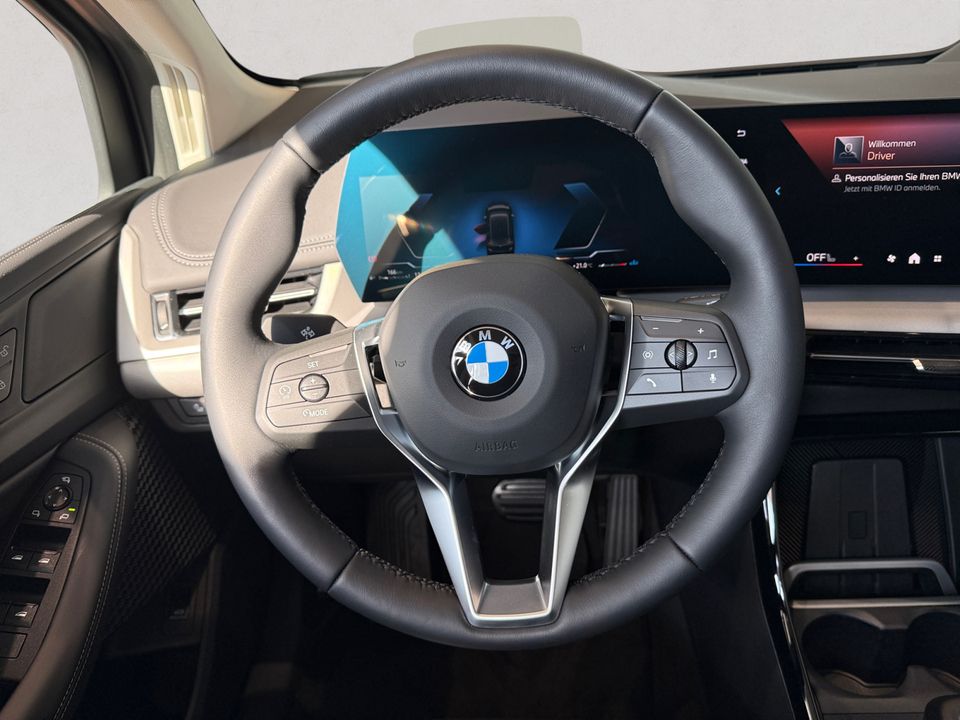 BMW 218 Active Tourer - Bild 11