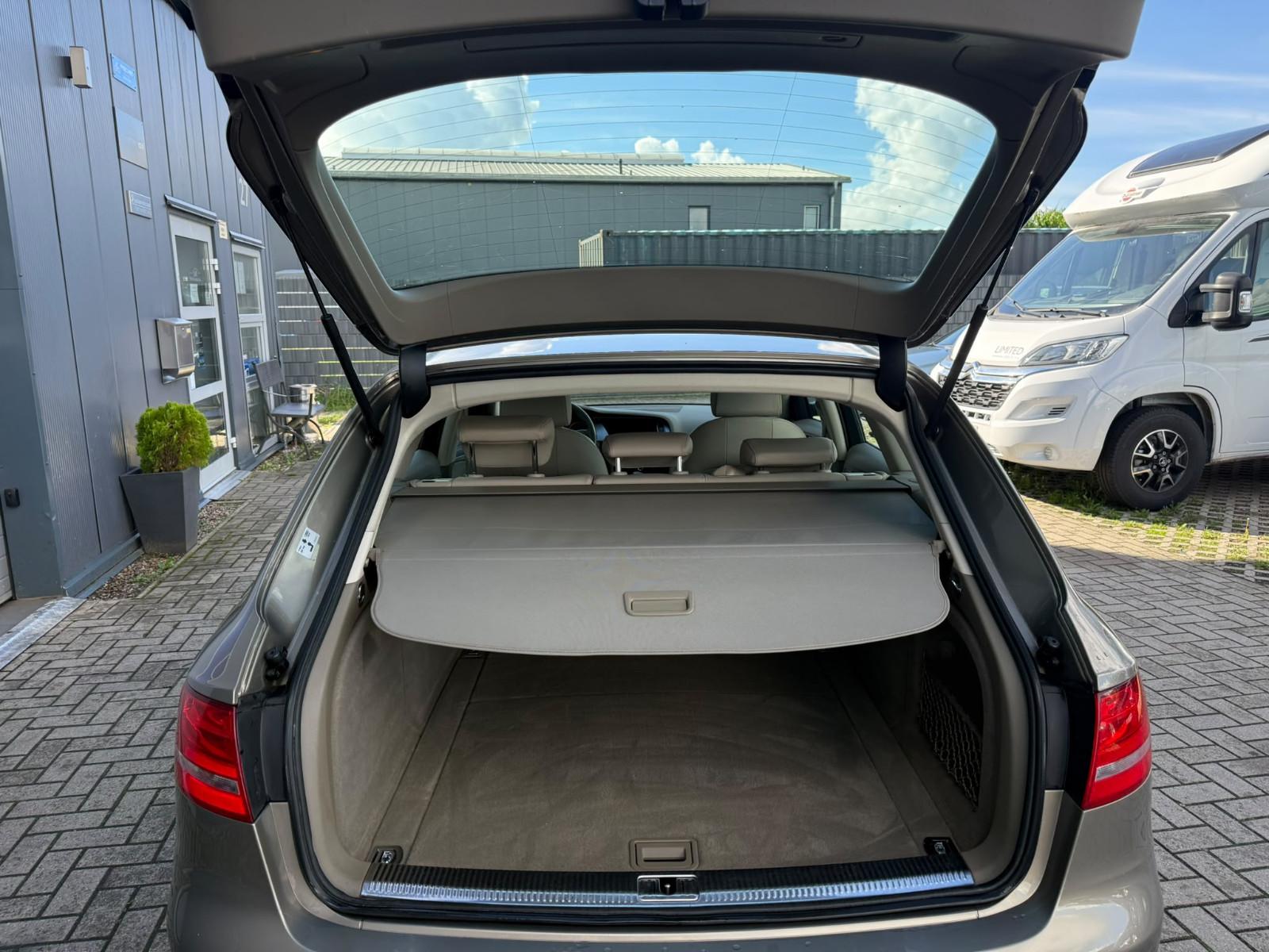 Audi A4 Avant 1.8 TFSI 160 ch - Boîte automatique - Cuir - Sièges chauffants - Attelage