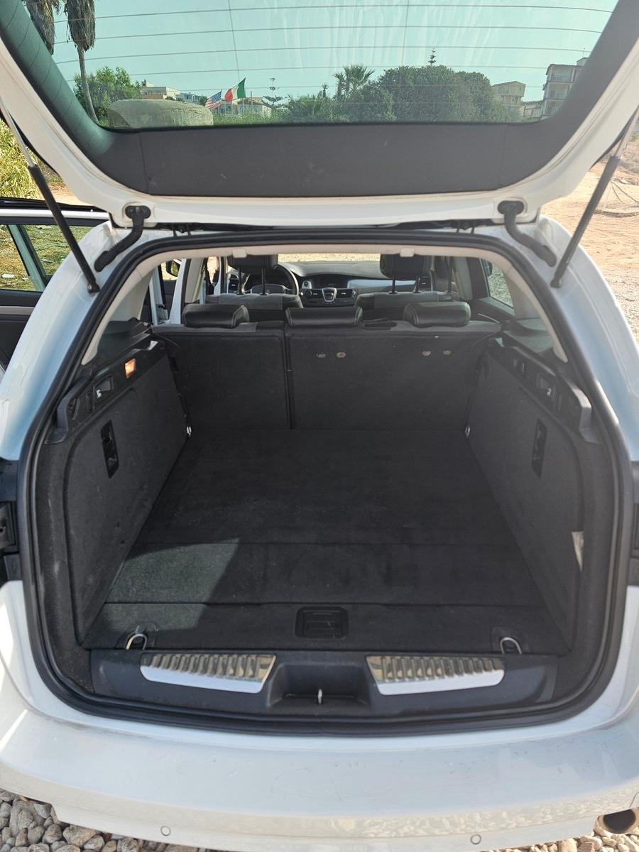 Renault Laguna 2015 — photo 11