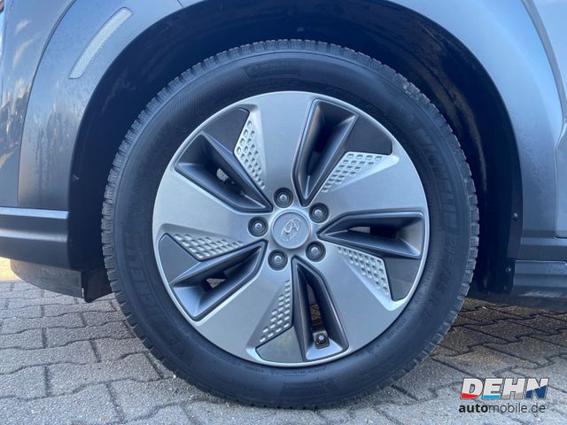 Hyundai KONA Premium 2WD HUDACCSitzlüftungLRHZSHZDA