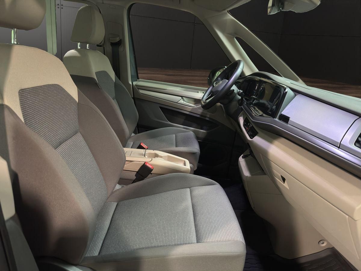 T7 Multivan 2.0 TDI DSG RFK NAVI SZHG 6-SITZER