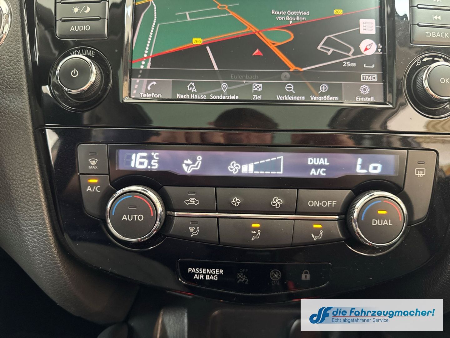Fahrzeugabbildung Nissan Qashqai Zama Panorama Navi 360 Kamera Mehrzonenk