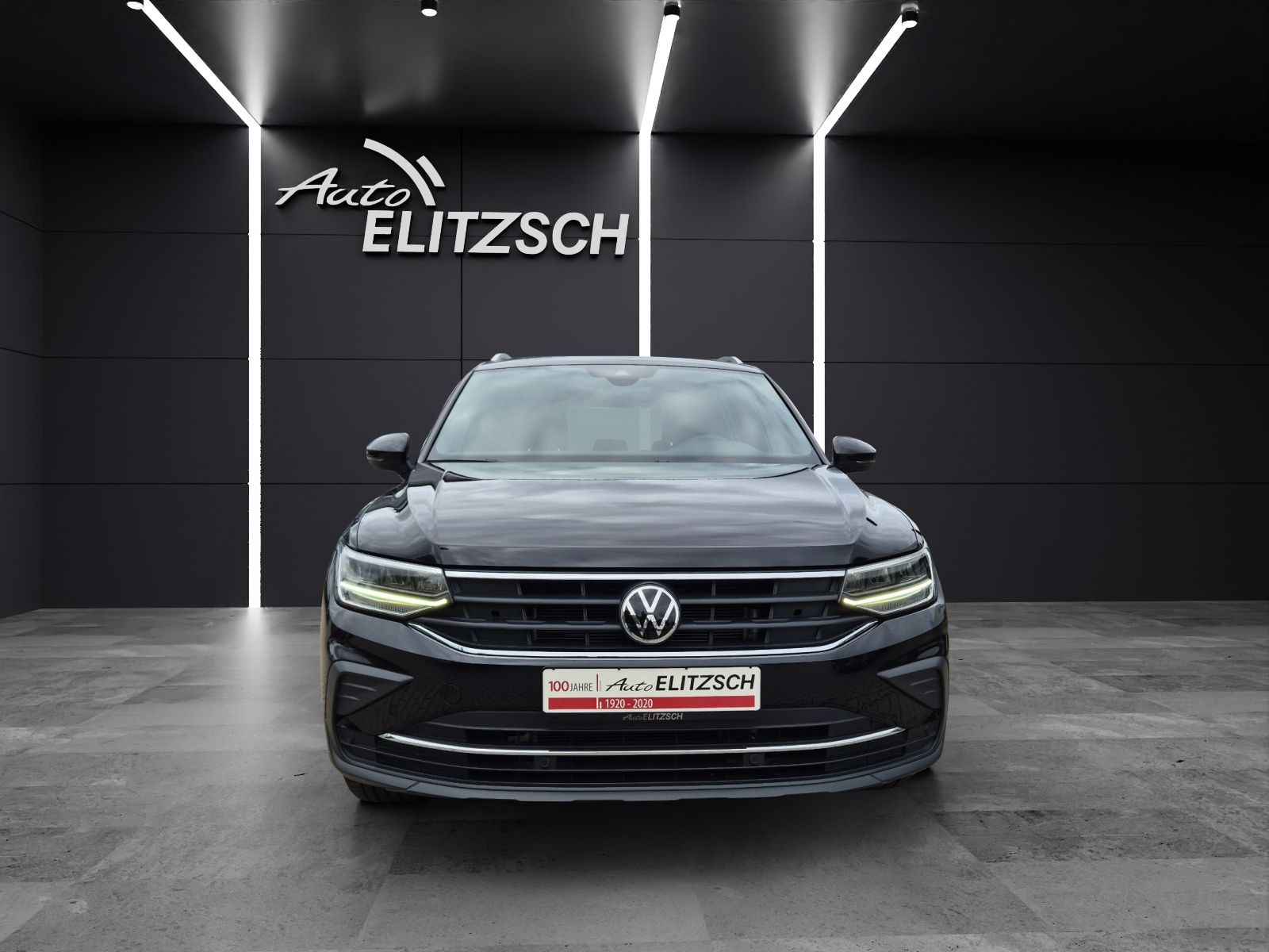Fahrzeugabbildung Volkswagen Tiguan TSI United DSG LED Navi AID ACC Park-Assi