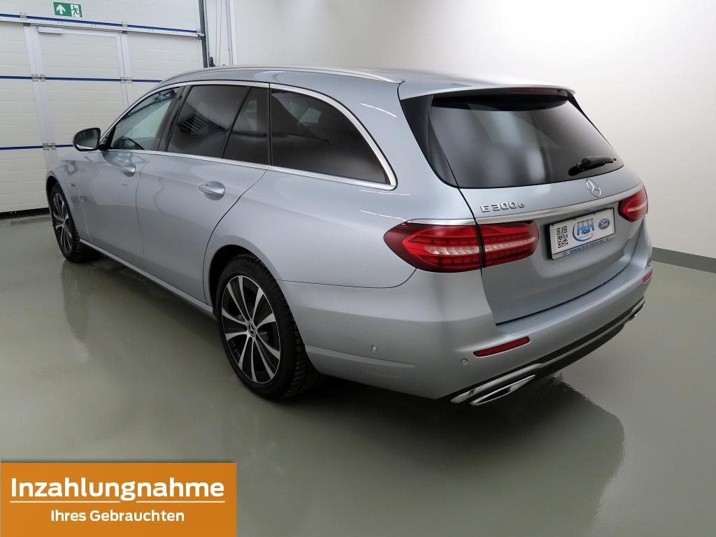 Mercedes-Benz E 300e T-Modell PHEV Avantgarde LED+ParkPak imagem 3