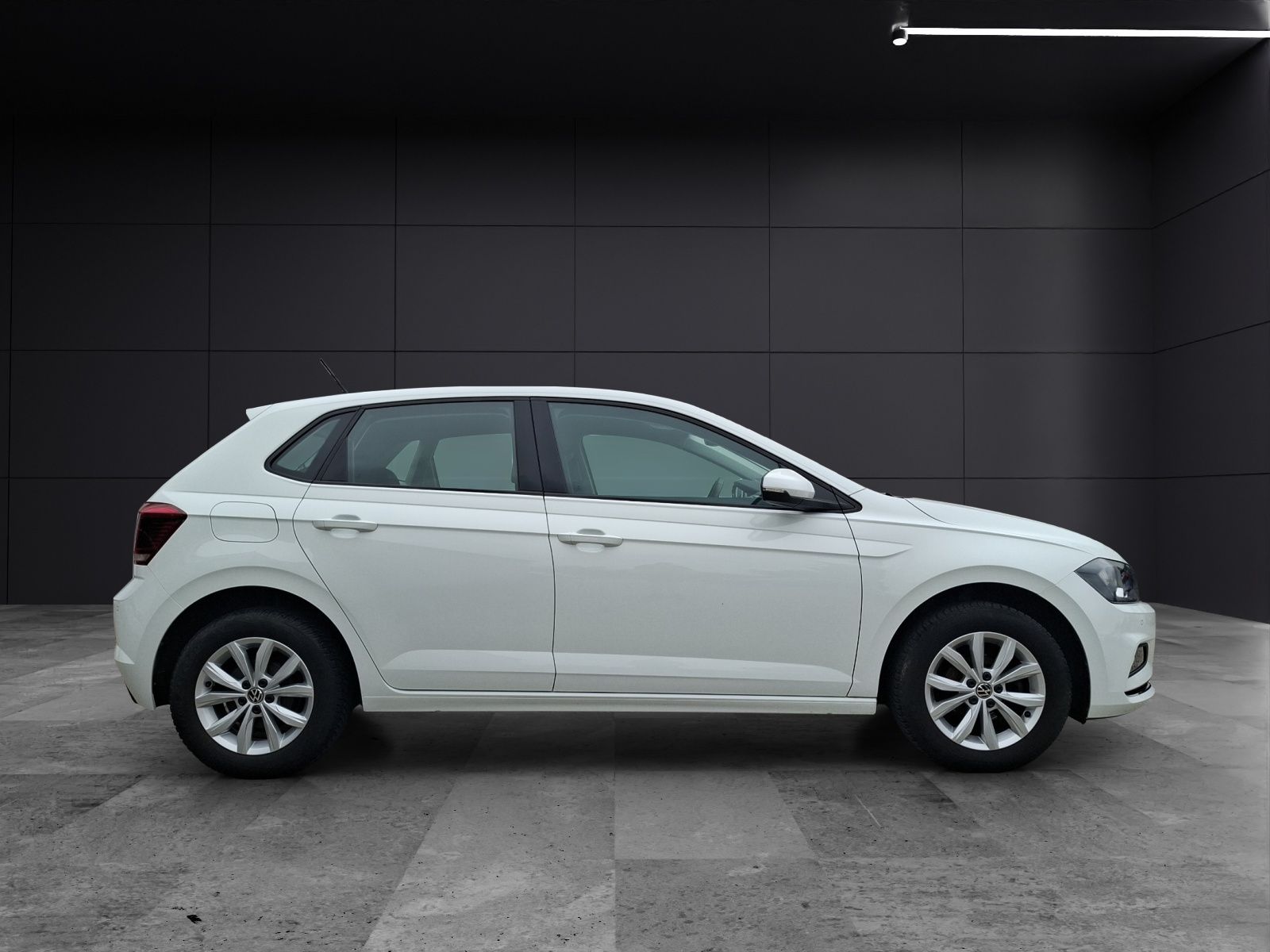 Fahrzeugabbildung Volkswagen Polo TSI Highline Navi Climatronic ACC PDC SH LM