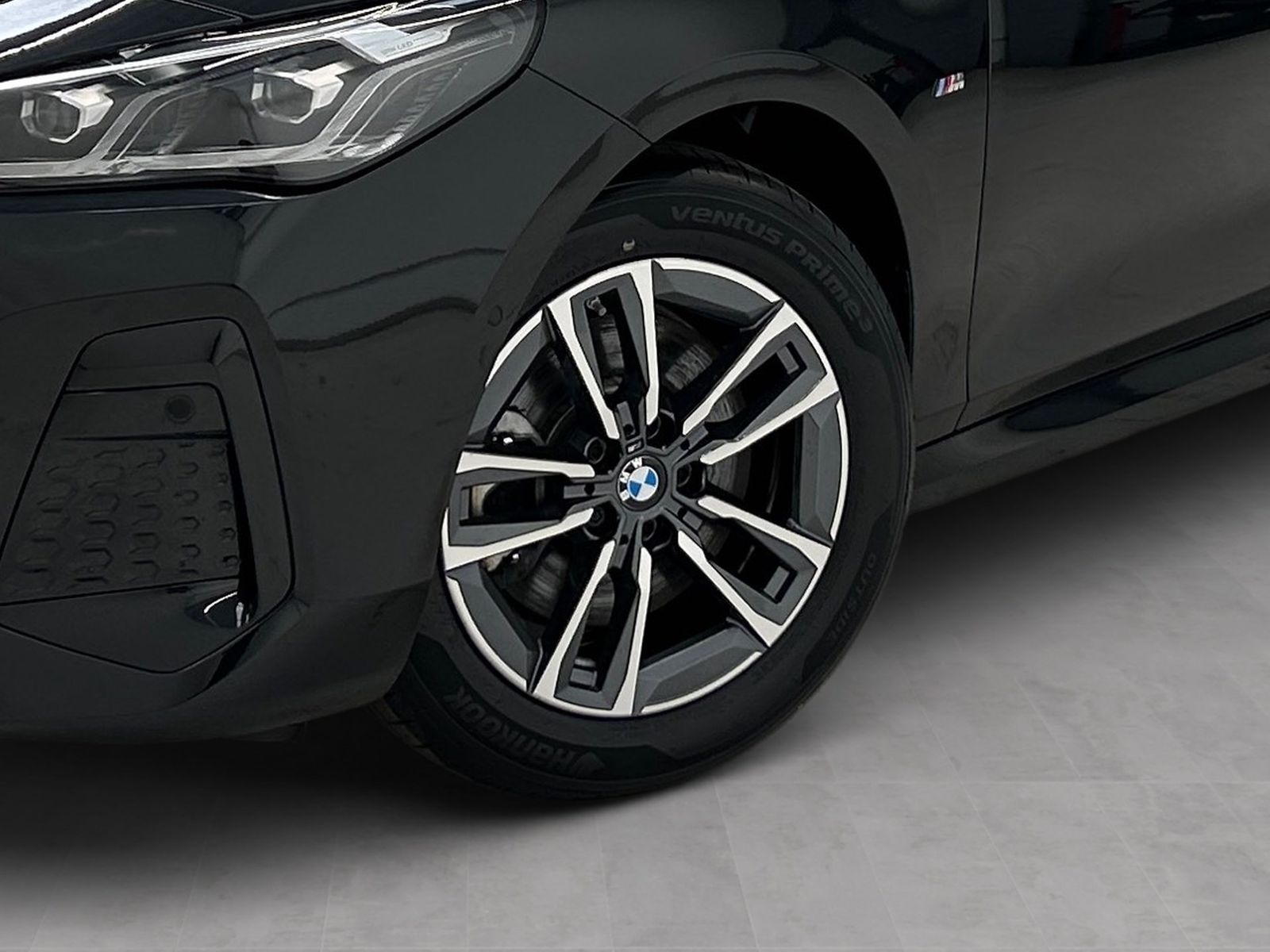 BMW 223 Active Tourer - Bild 8