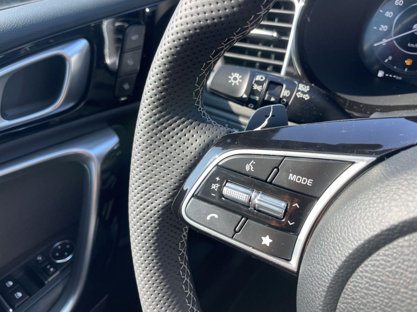 Fahrzeugabbildung Kia Ceed GT Line Navi Leder JBL LED ACC Digit.Cockpi