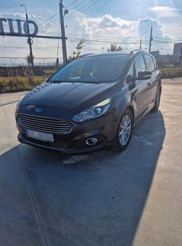 Ford S-MAX Titanium Navi+Sitzheizung UNFAL...