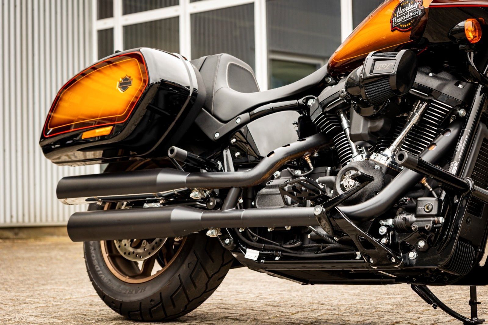 Fahrzeugabbildung Harley-Davidson FXLRST Low Rider ST 117 HeinzBikes Clubstyle SE