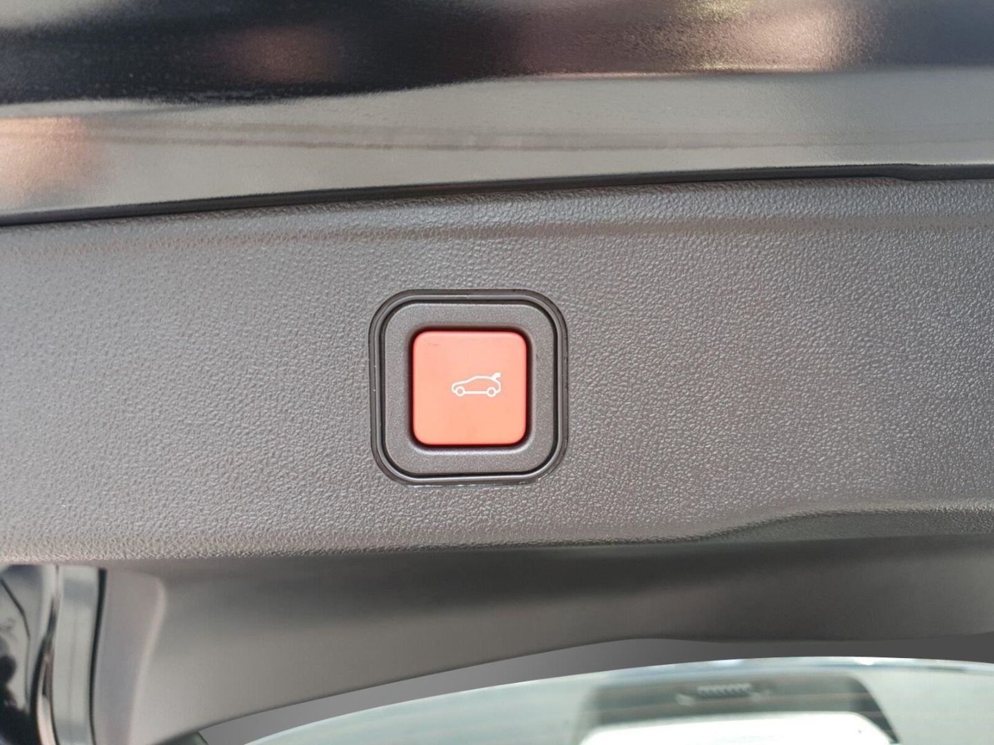 Fahrzeugabbildung Jeep Avenger Summit 1.2 MHEV -Leder-Panoramadach-MY25