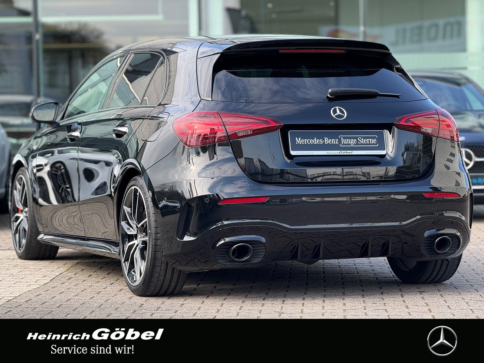 Fahrzeugabbildung Mercedes-Benz AMG A 35 4M BURMESTER*TOTWINKEL*360°*MULTIBEAM*