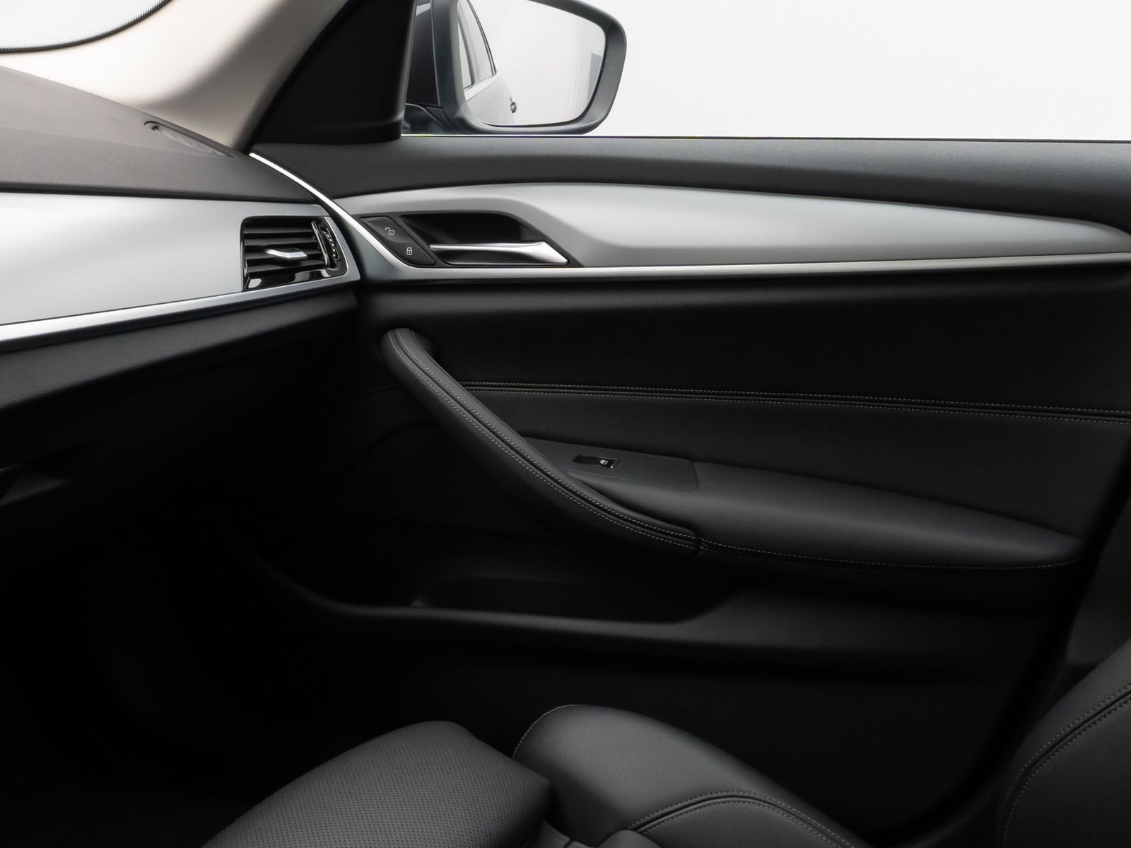 Fahrzeugabbildung BMW 520d Kamera DAB 4xKlima AHK Alarm Leder Sport