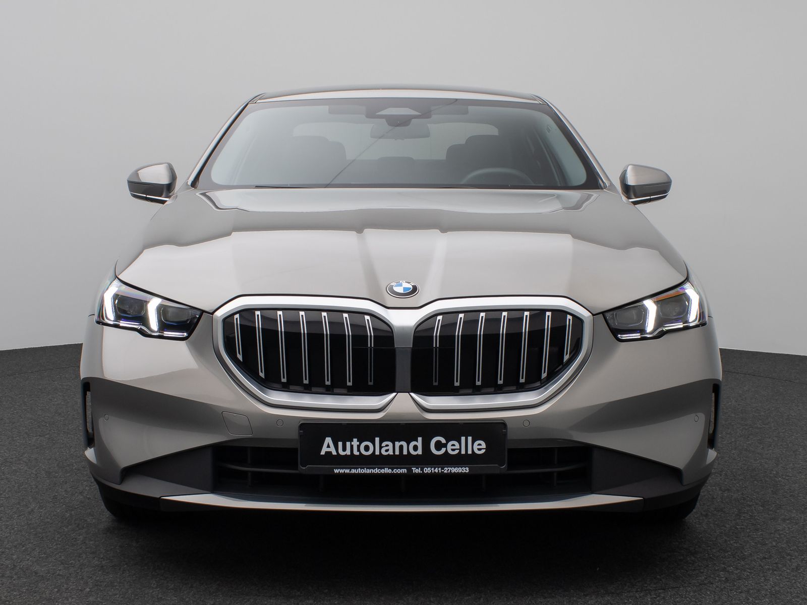 Fahrzeugabbildung BMW 520d Kamera DAB Leder Ad.LED Alarm Sport 18Zoll