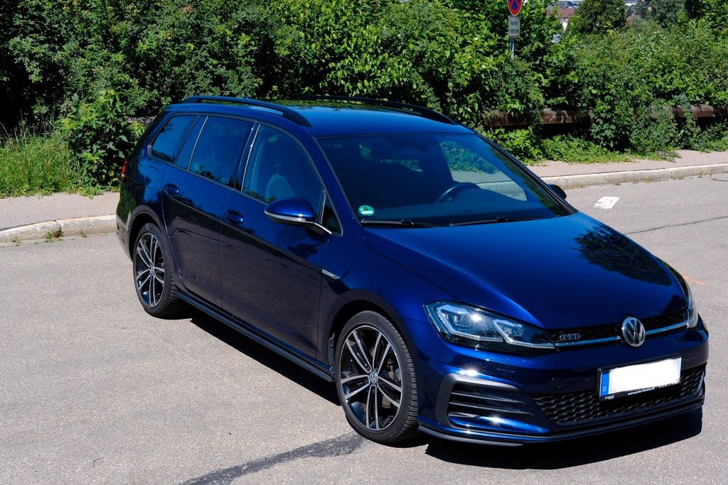 Image of Volkswagen Golf