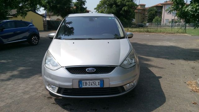 Ford Galaxy 2.0 TDCi 140CV Powershift DPF Titani