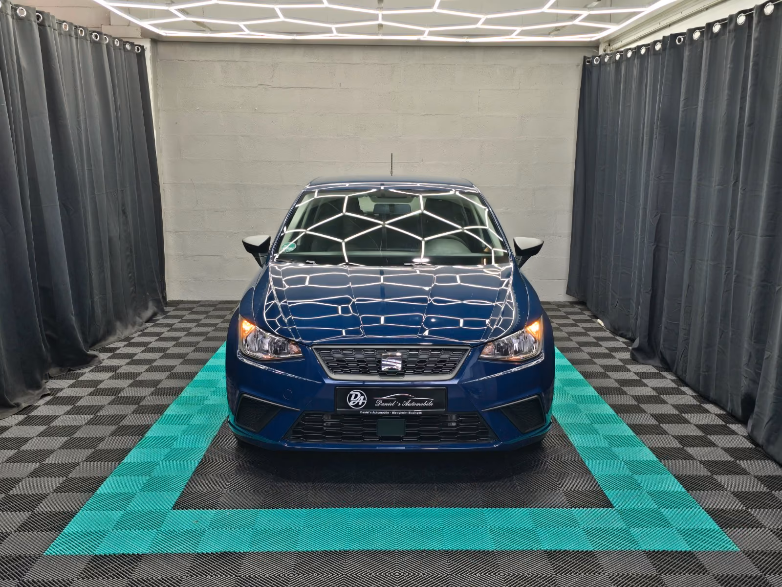 Seat Ibiza Reference PDC WENIG KM