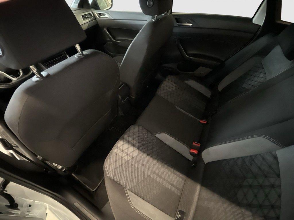 Volkswagen Taigo 1.5 TSI DSG R-Line AHK Navi LED ACC RFK