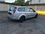 Ford Focus Kombi mit Anhängerkupplung+Elek... - Ford Focus: Kombi, Anhängerkupplung