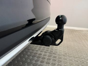 Skoda Karoq Sportline 1.5 Matrix+AHK+Panodach+Kamera