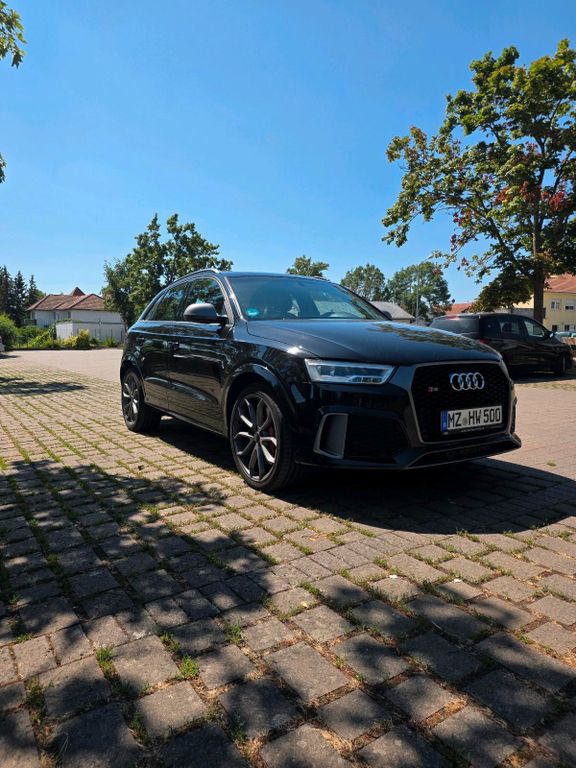 Image of Audi Q3