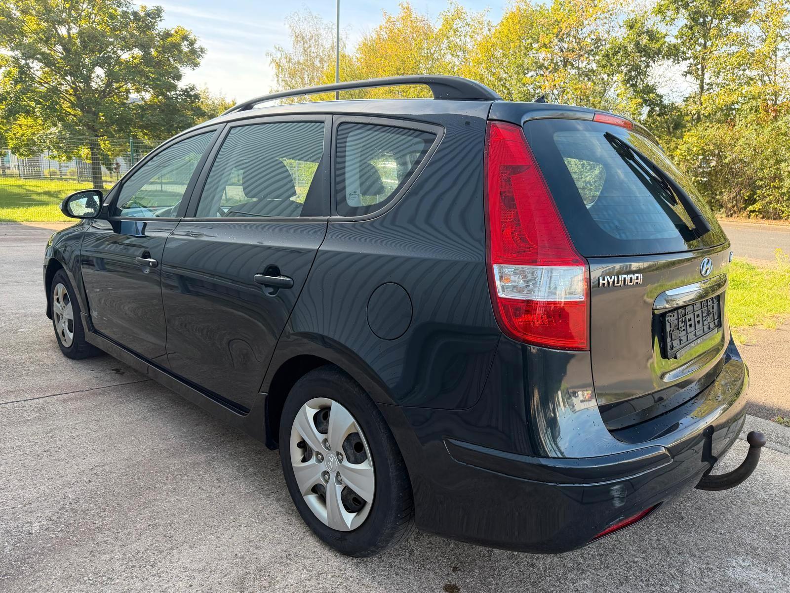 Hyundai i30 2011 — photo 6