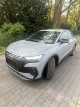 Audi Q4 Sportback 35 / S-Line / 20"/ Navi / Kamera - Audi Q4 e-tron von privat