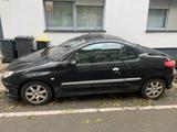 Peugeot 206cc 1,6 Benzin 176tsd km Sitzhei... - Peugeot 206 in Solingen