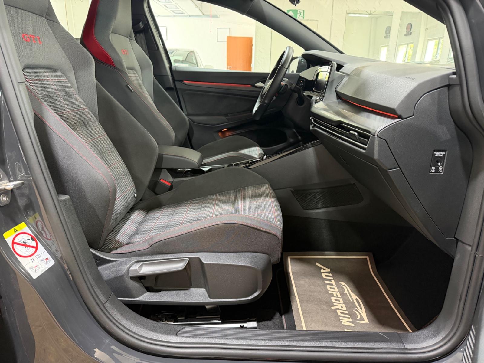 Volkswagen Golf VIII Lim. GTI 2.0TSI DSG/PANO/18"/ACC/SOUND, миниатюра 12
