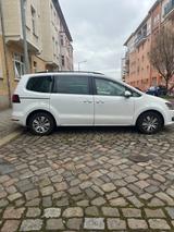 Volkswagen Sharan 2.0 TDI SCR DSG Comfortline Comfortline - VW Sharan in Magdeburg