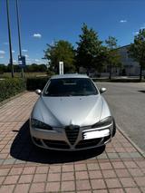 Alfa Romeo 147 1.6 16V TS ECO Sportiva Sportiva - silberne Alfa Romeo 147
