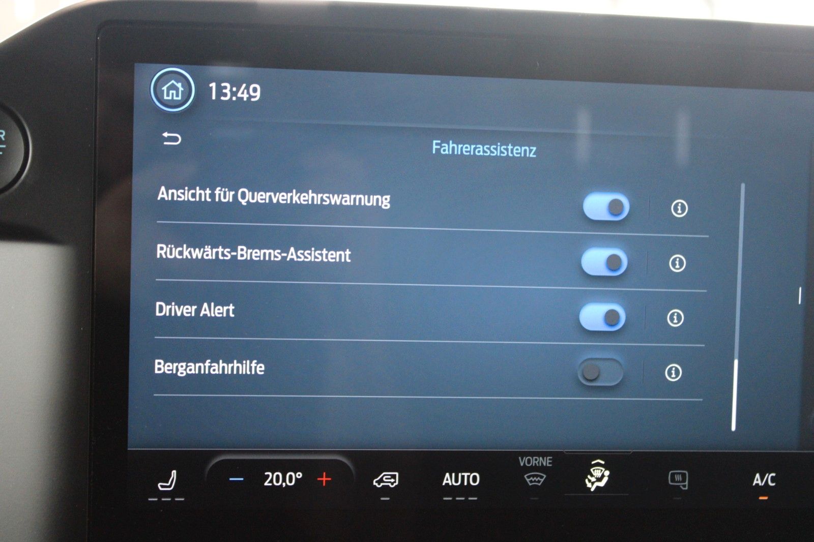 Fahrzeugabbildung Ford Transit Custom L1 TREND LED NAVI CAM ACC SHZ uvm