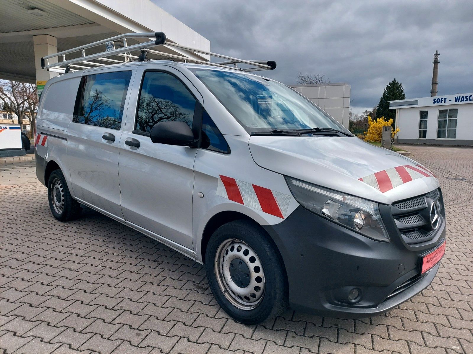 MERCEDES-BENZ Vito Kasten 114CDI 4x4 Lang Autom. Standheiz