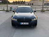 BMW M550i xDrive|Laserlicht|Driv.As.Prof| 360°|SoftC - gebrauchte BMW M550 aus dem Jahr 2021