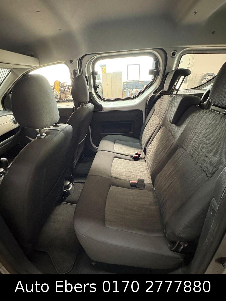 Dacia Dokker 2014 — photo 11