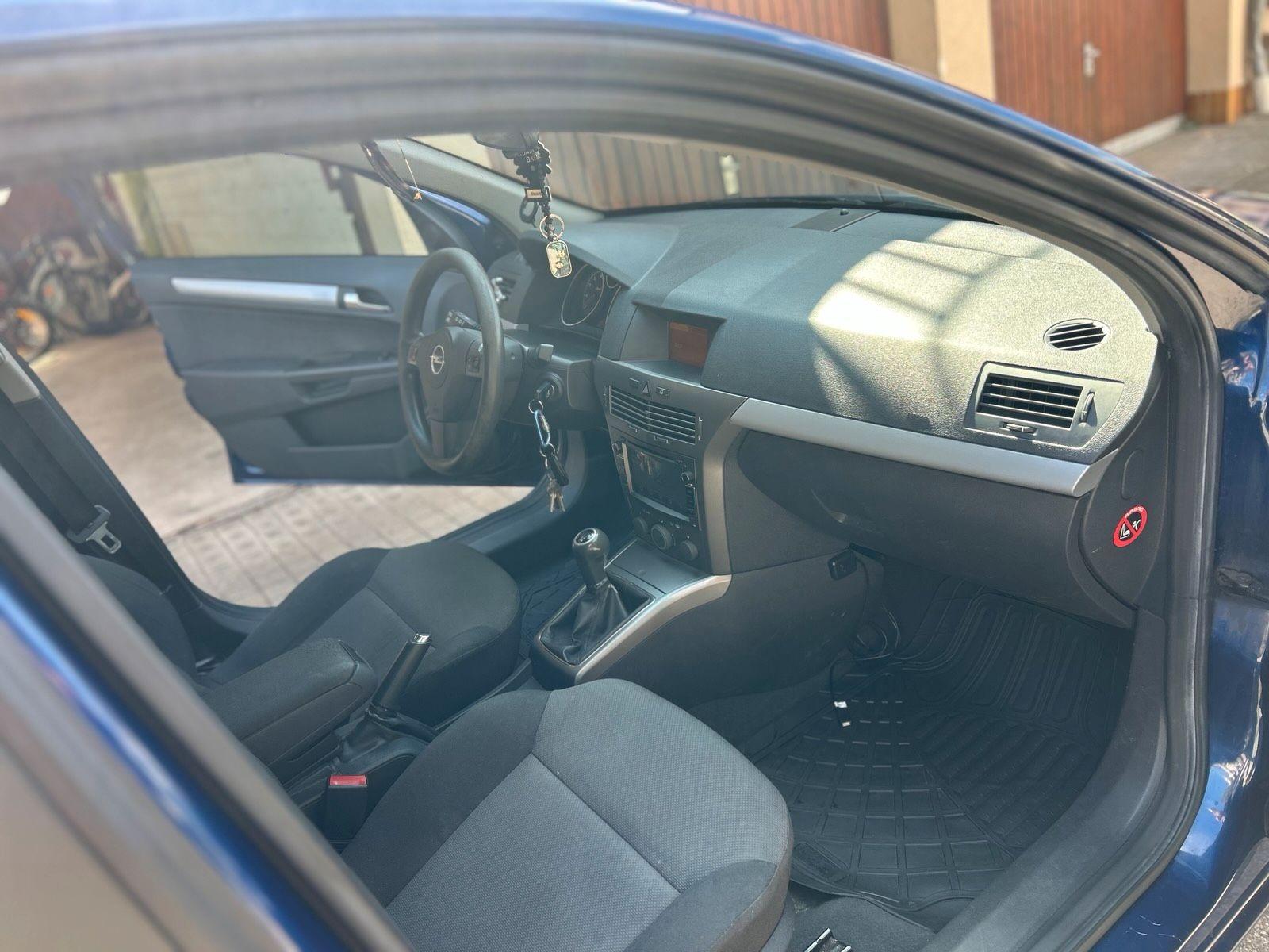 Opel Astra 2006 — photo 6