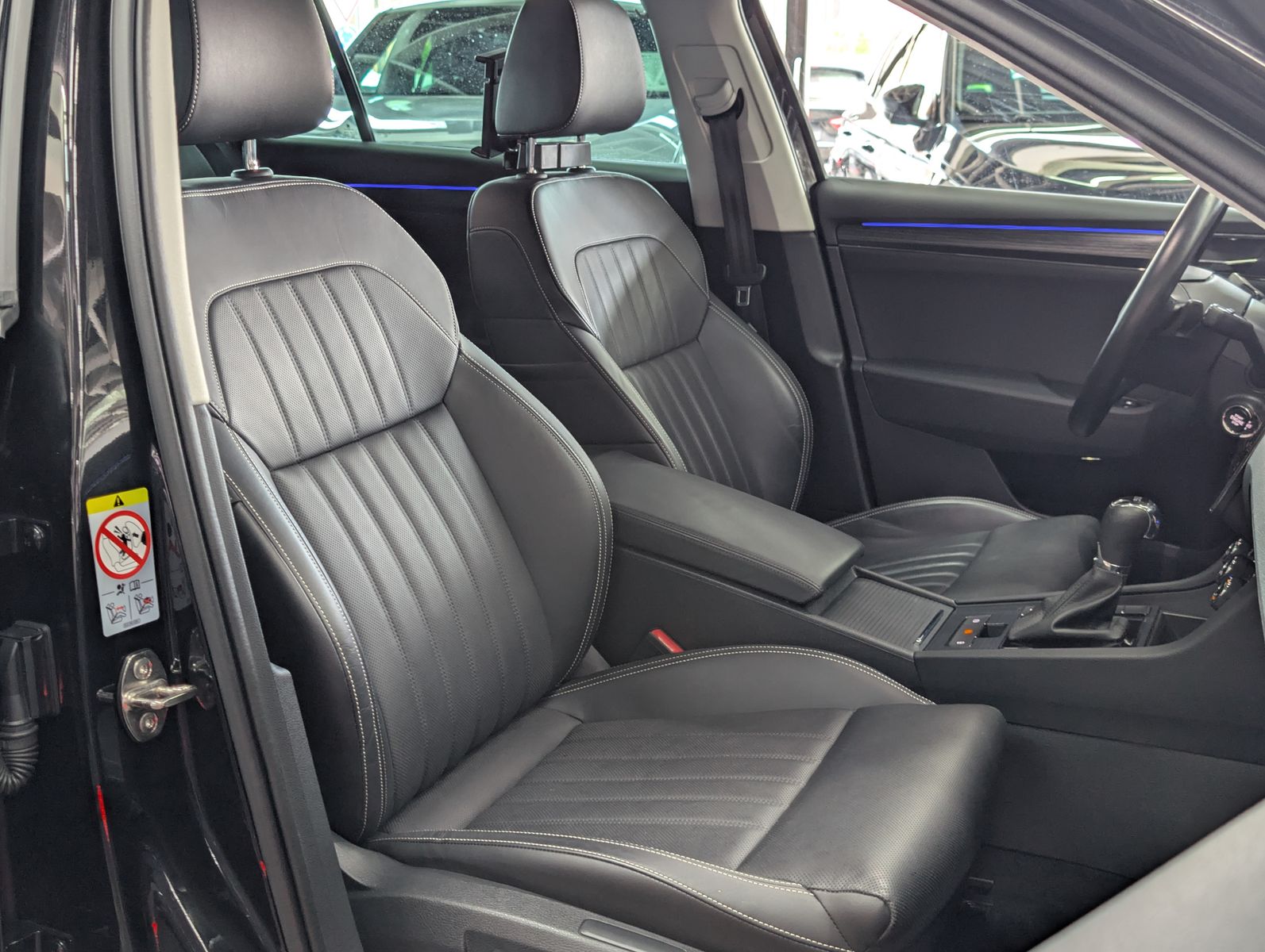Fahrzeugabbildung SKODA Superb Premium Edition 2.0 TDI ACC VIRT MASSAGE