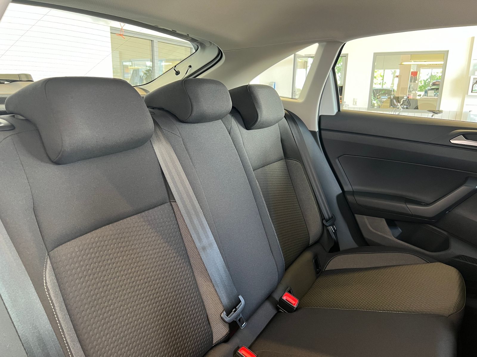 Fahrzeugabbildung Volkswagen Taigo Life 1.0 TSI *LED, Digital Cockpit, PDC, 1