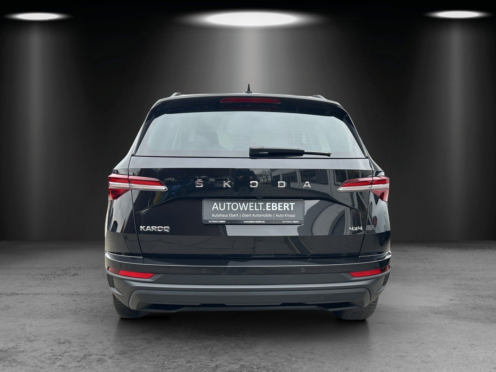 Fahrzeugabbildung SKODA Karoq Tour 2,0 TDI 4x4 DSG/LED/ACC/AHK/KAMERA/