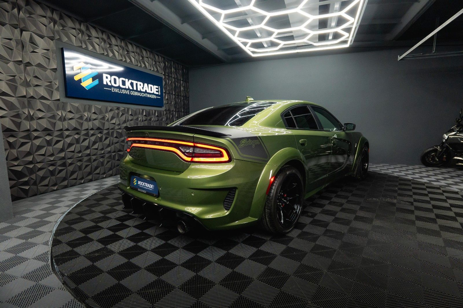 Fahrzeugabbildung Dodge Charger 6.4 V8 SRT 392 SCATPACK SWINGER WIDEBODY