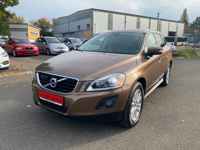 Volvo XC 60 Summum Drive 2WD Standheizung BLIS Memory