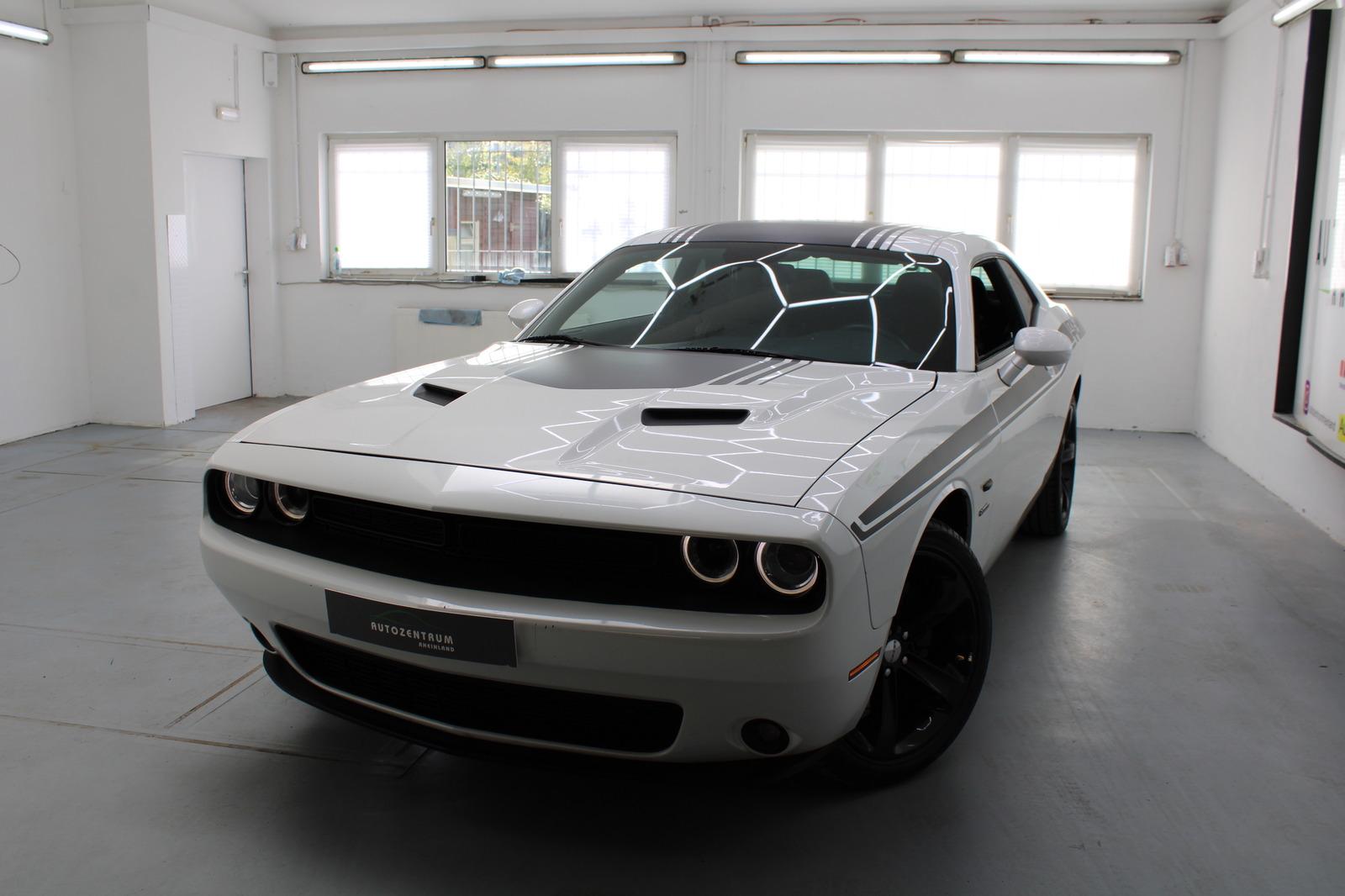 Dodge Challenger 5.7 Hemi NAVI/KAMERA/SPORT/PDC/TOUCH