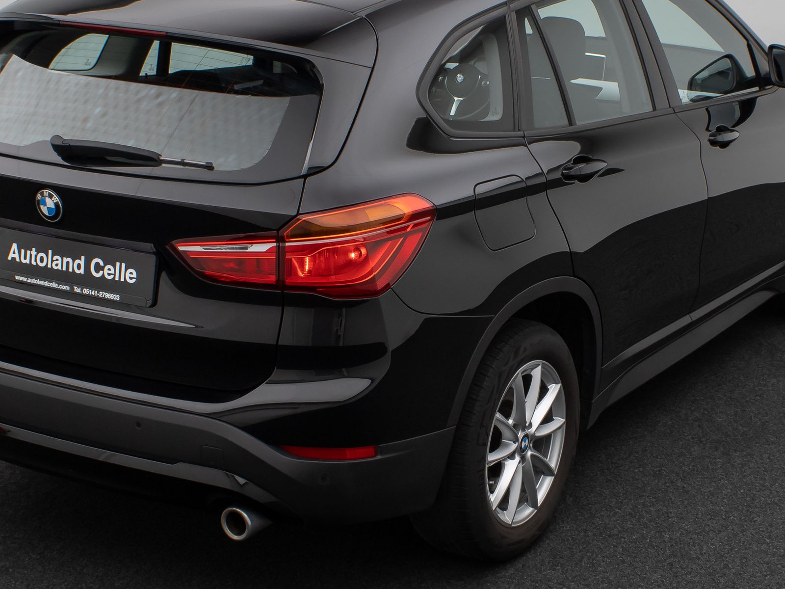 Fahrzeugabbildung BMW X1 sD20i Panorama Navi Lordos DAB HiFi Parkassis