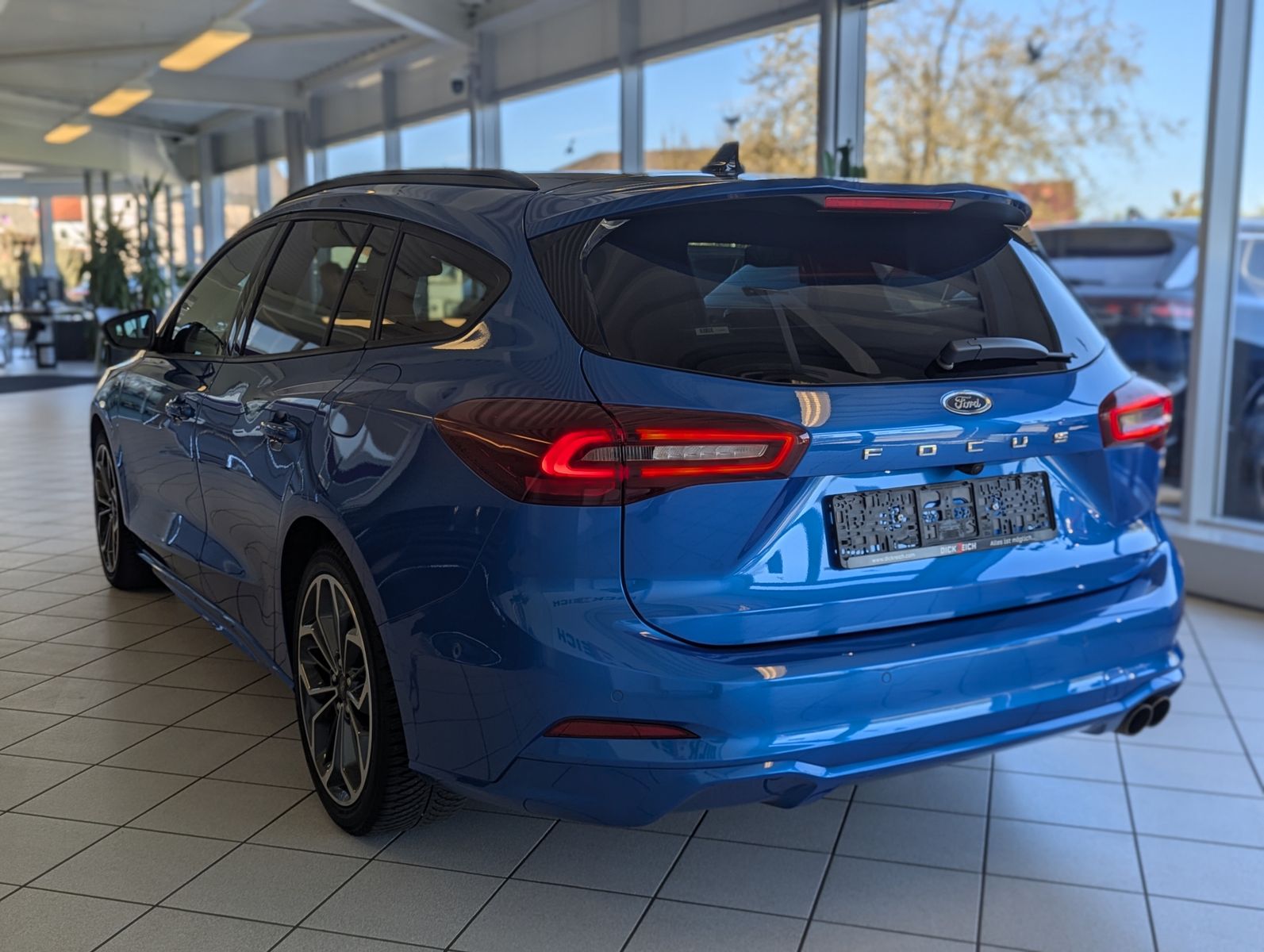 Fahrzeugabbildung Ford Focus 1.0 ST-Line X EB Matrix B&amp;O ACC Kamera 18"